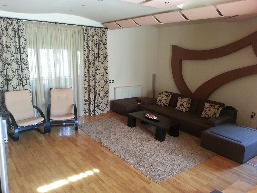 Pension Ambiance Iasi Exterior foto