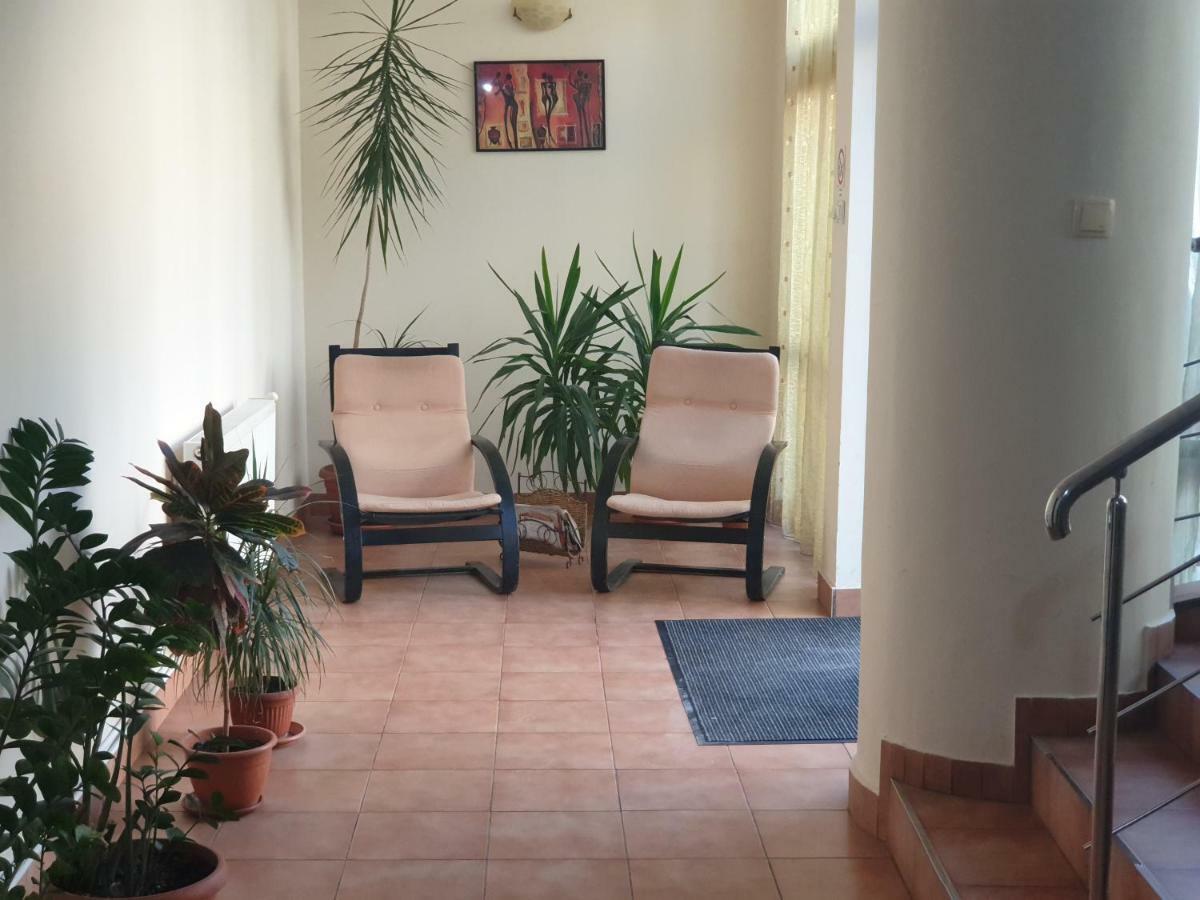 Pension Ambiance Iasi Exterior foto